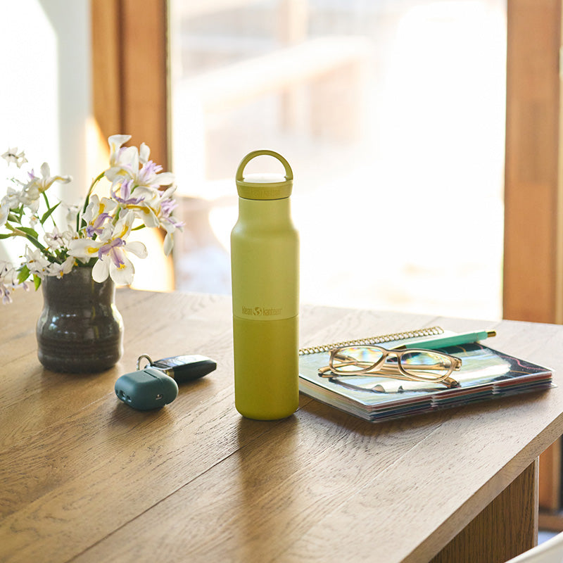 12oz-rise-classic-with-arch-loop-cap-e4 12oz_rise_classic_insulated_acacia_table_square.jpg