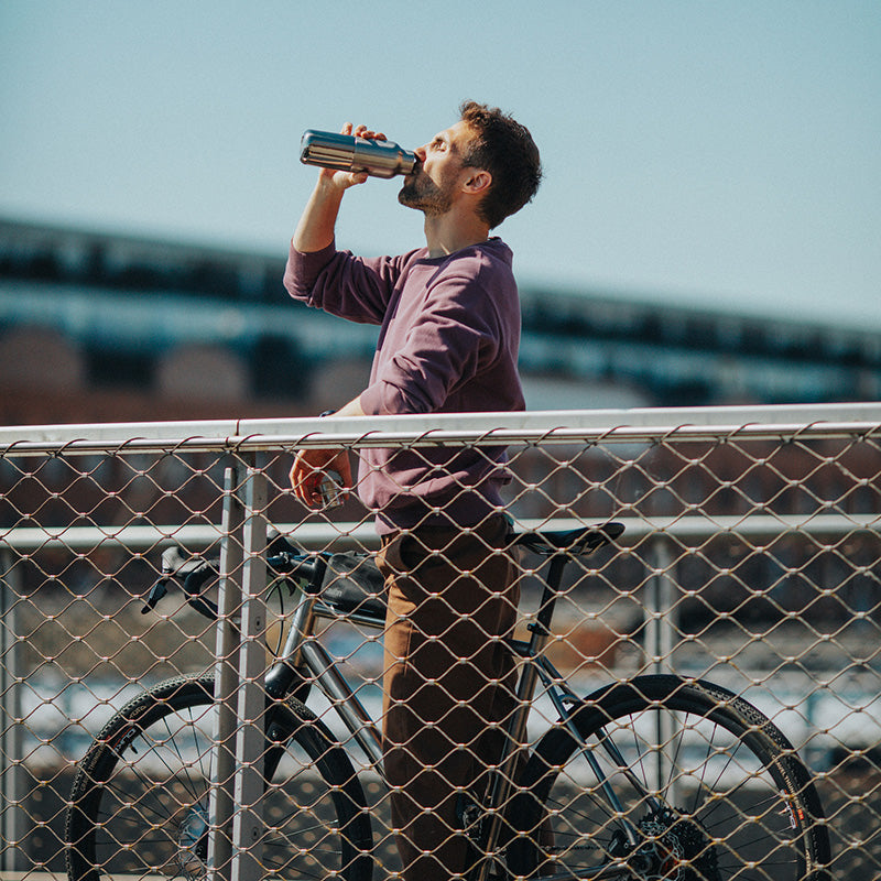 20oz-rise-reflect-with-bamboo-cap-g1 16oz_rise_reflect_man_bike_square.jpg