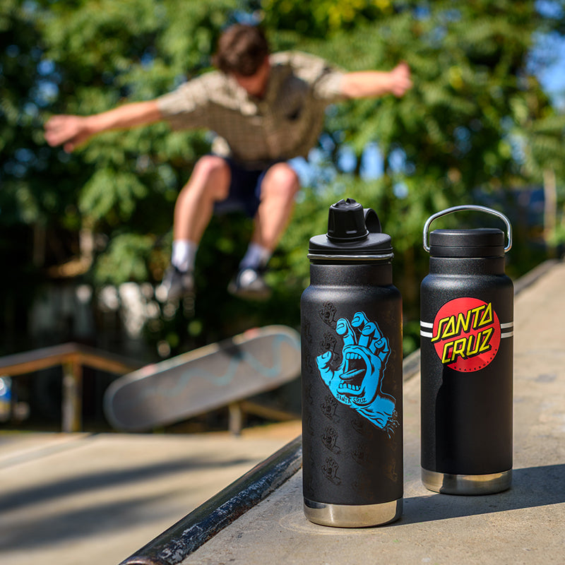32oz-tkwide-with-twist-cap-santa-cruz-u4 32oz_20oz_water_bottles_santacruz_skater_ramp_square.jpg
