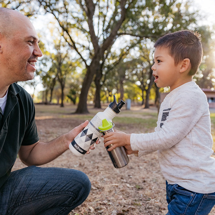classic-kid-sippy-cap-m4 K12CNSIPPY-BS-sippy_cap_dad_lifestyle.jpg