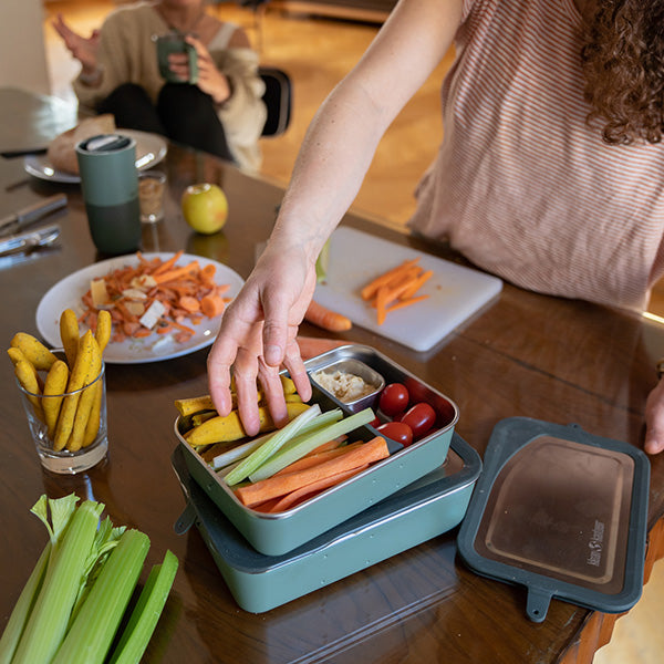 55oz-rise-food-box-big-meal-m0 rise_food_lunch_box_big_meal_veggie_dividers_square.jpg