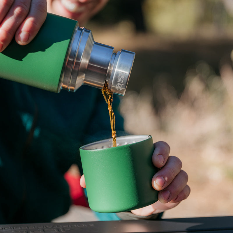tkpro-maintenance-kit-s6 tkpro_32oz_thermos_green_pourthrough_lifestyle.jpg
